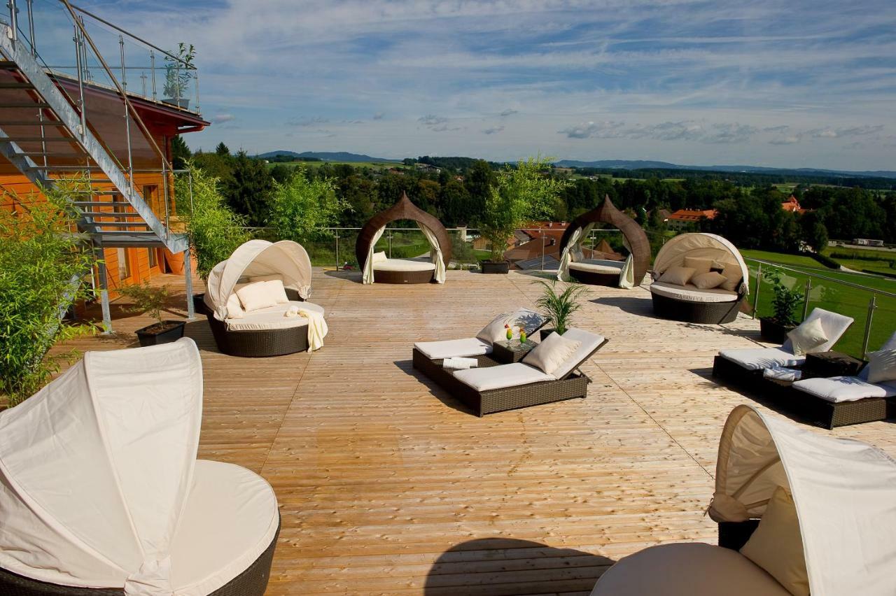 Hotel Winzer Wellness & Kuscheln Sankt Georgen im Attergau Luaran gambar